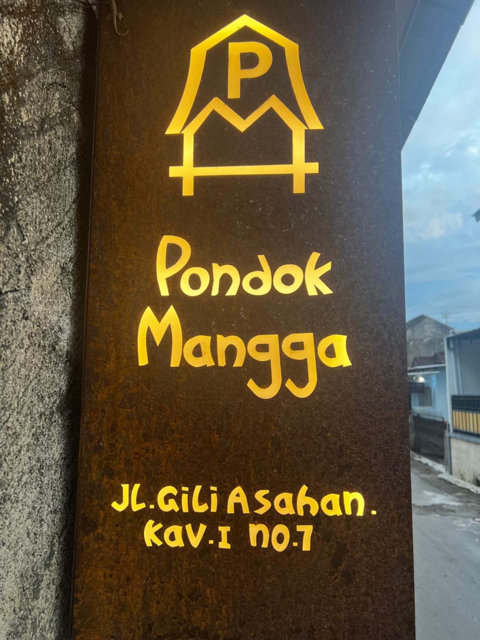 Property logo or sign, Street view