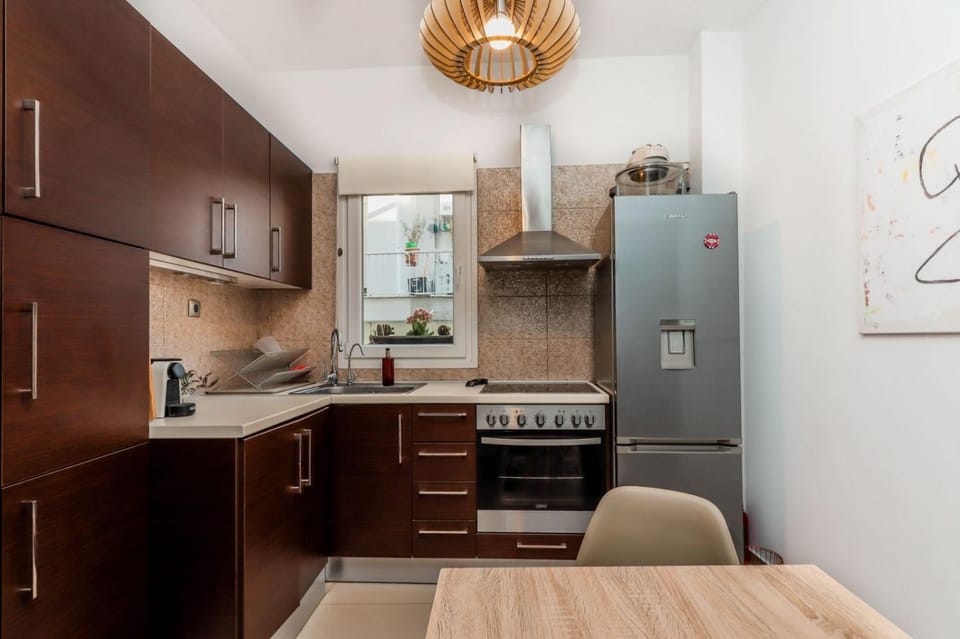 HAPPY TRAVELLER - Luxury, Free public Parking Apartment in Thessaloniki