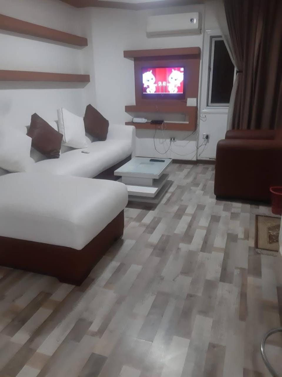 شقه مفروشه بالدقى للايجار مكيفه غرفه نوم وصاله ومطبخ وحمام استديو Apartment in Egypt