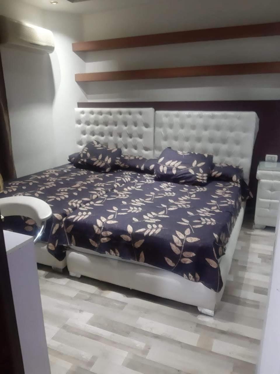 شقه مفروشه بالدقى للايجار مكيفه غرفه نوم وصاله ومطبخ وحمام استديو Apartment in Egypt