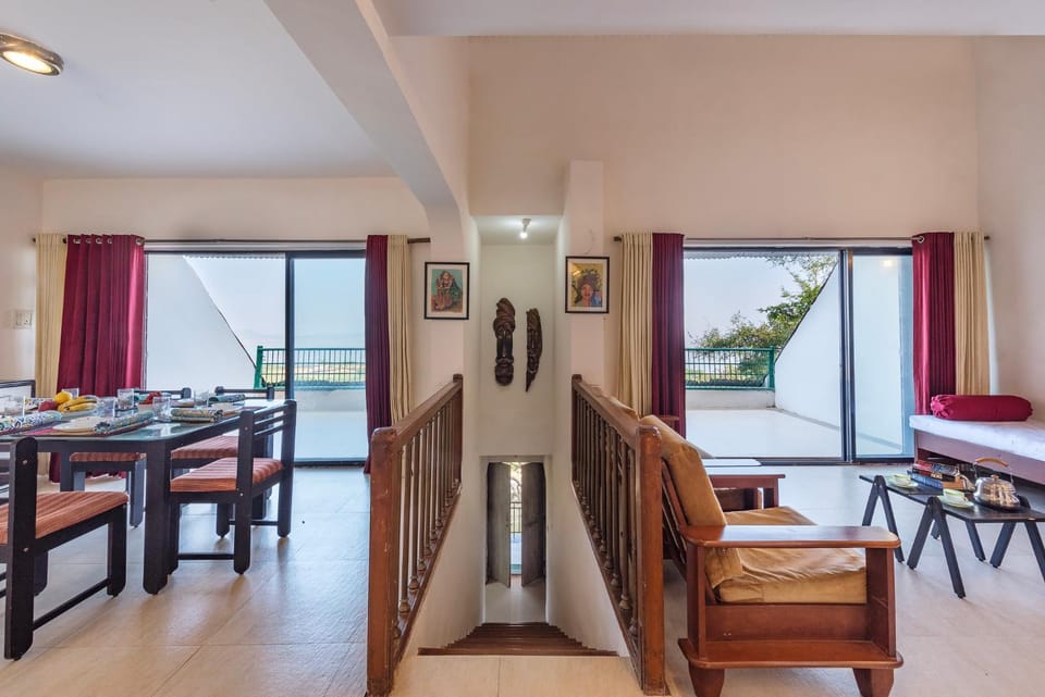 CosmicStays Evergreen Cascade - The Hidden Gem of Mahabaleshwar House in Maharashtra