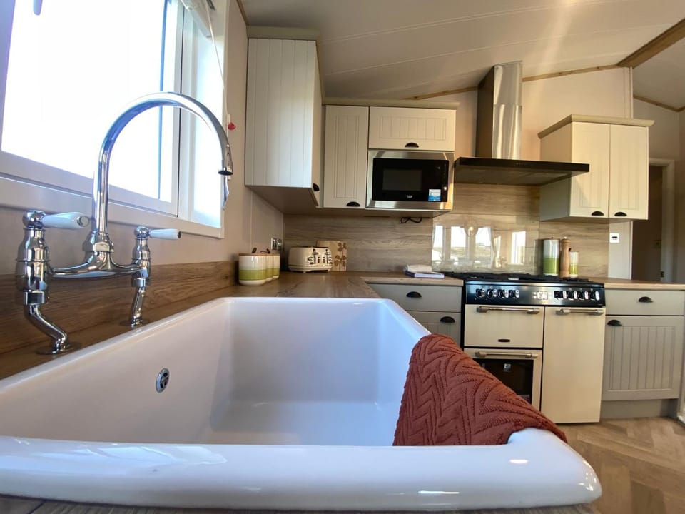 Daphne's Lodge House in England