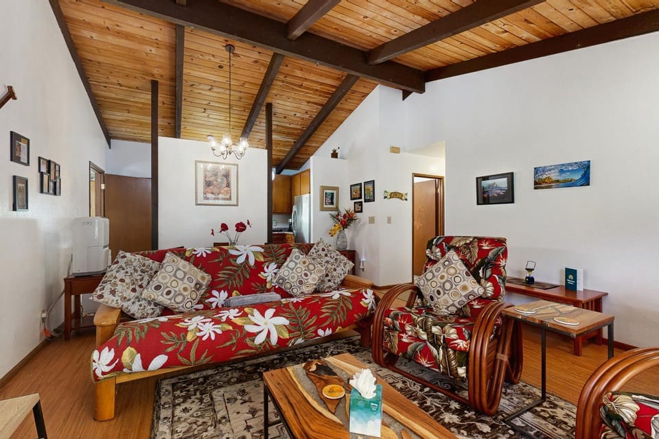 E Komo Mai Retreat Ohana House in Volcano