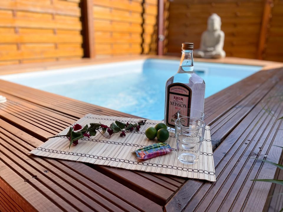 Hot Tub, Pool view, Swimming pool