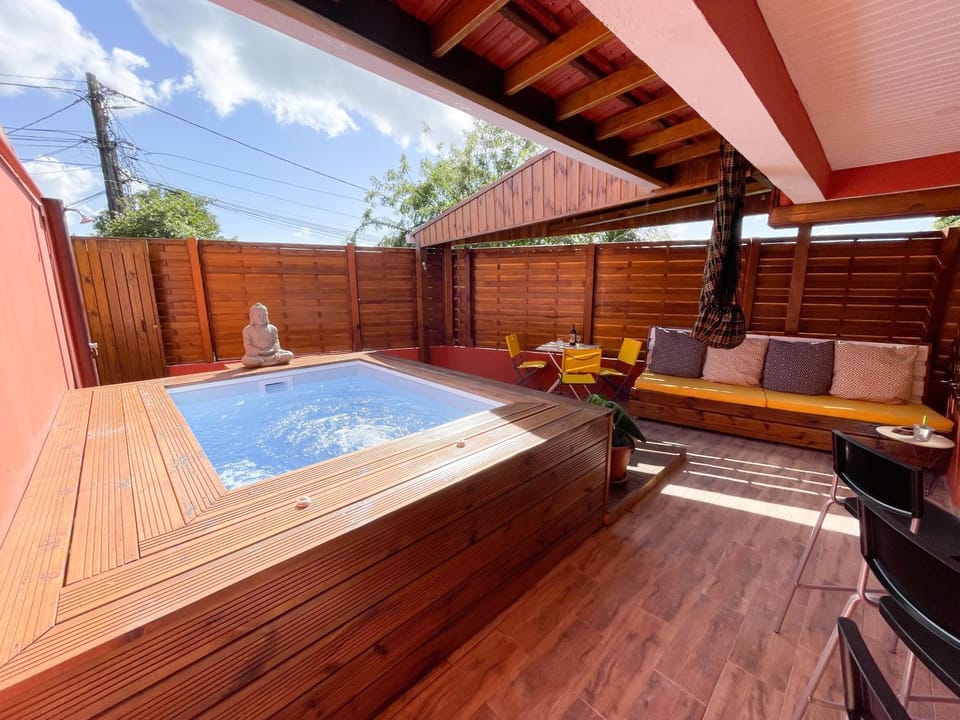 Patio, Swimming pool