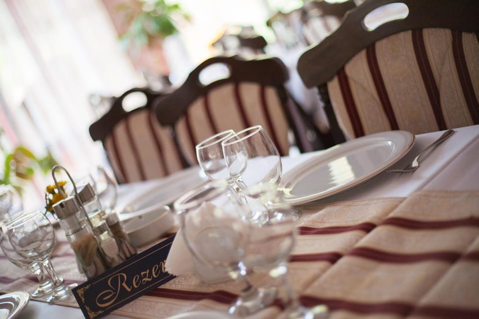 Restaurant/places to eat