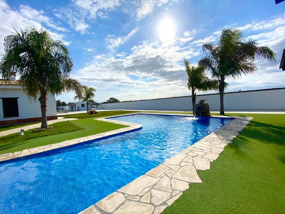 EL ALAZAN Villa in Chiclana de la Frontera