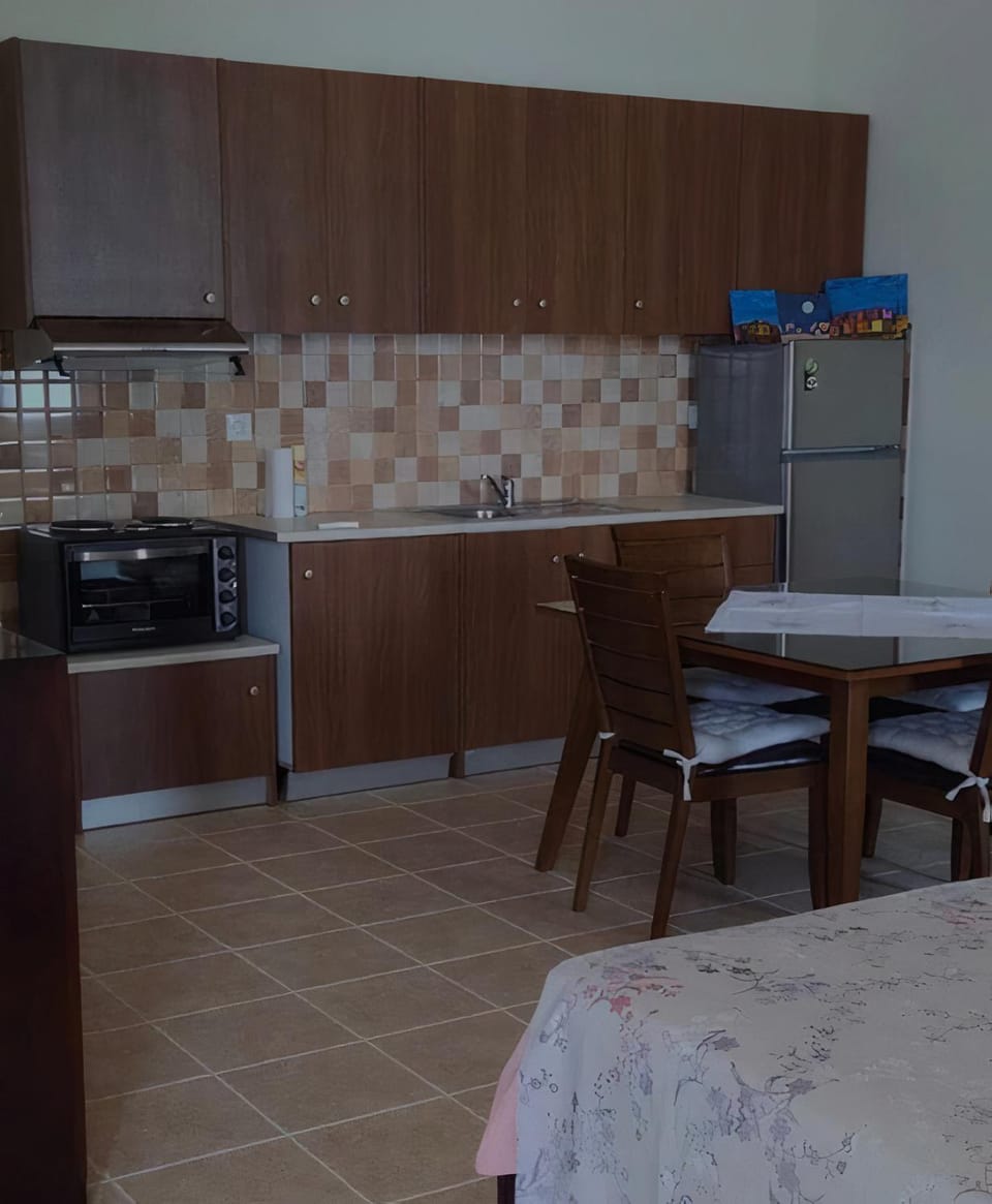 Dining area, Dinner, kitchen