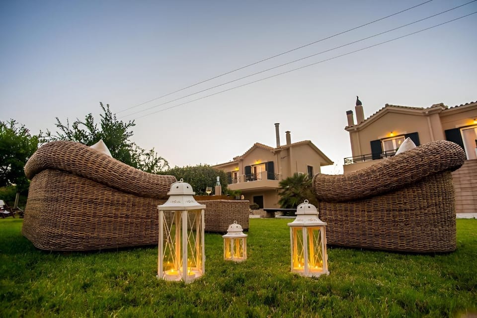 Property building, Natural landscape, Garden, Seating area, Garden view