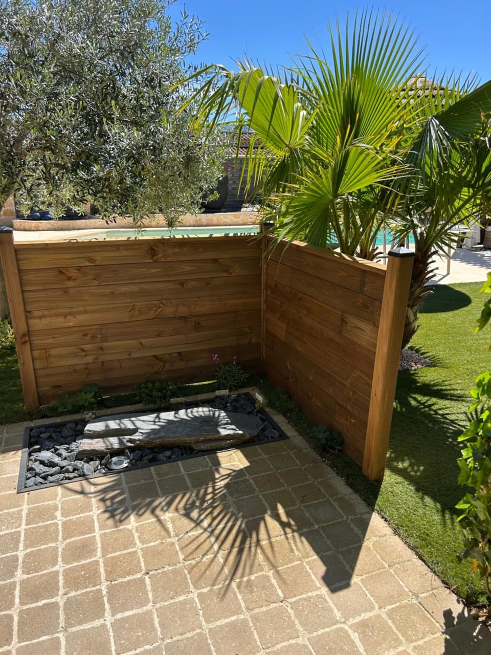 Appartement duplex meublé avec vue sur piscine Apartment in Pont-Saint-Esprit