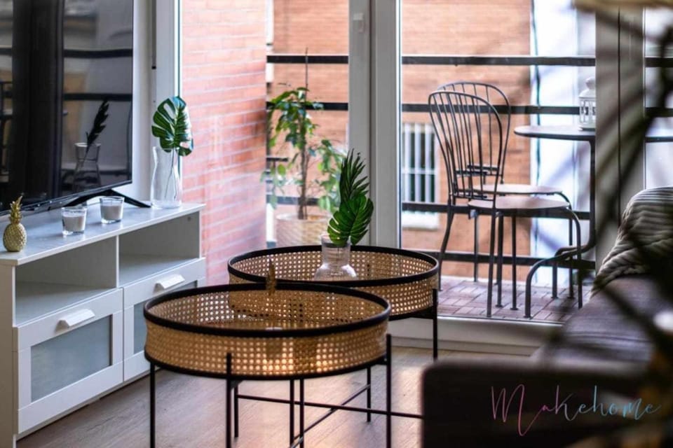 Apartamento 2 en Estadio Sevilla, 6 plazas y metro Apartment in Seville