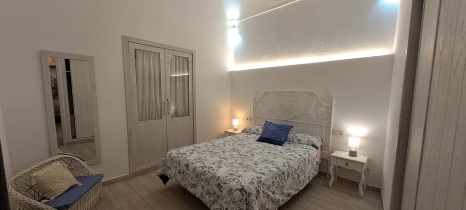 ENTRE TORRES House in Extremadura, Spain