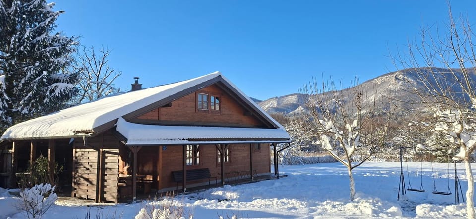 Wooden House Pia Chalet in Primorje-Gorski Kotar County