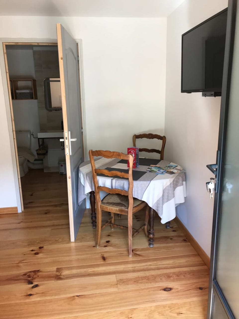 Chambre d'hôte aux Pivoines Bed and Breakfast in Occitanie