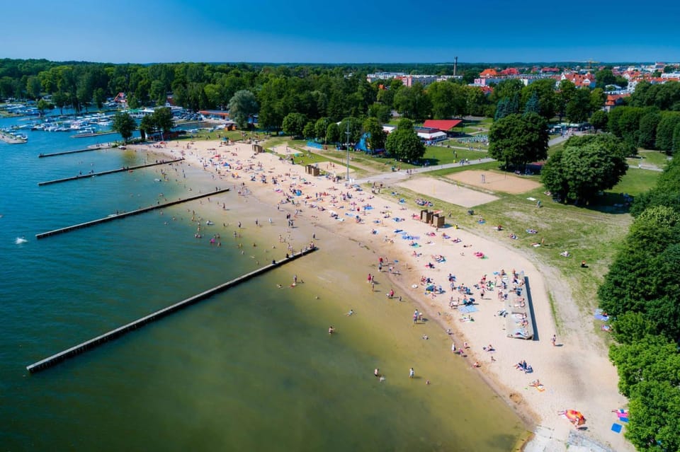 Nearby landmark, Day, Natural landscape, Bird's eye view, Beach, Lake view