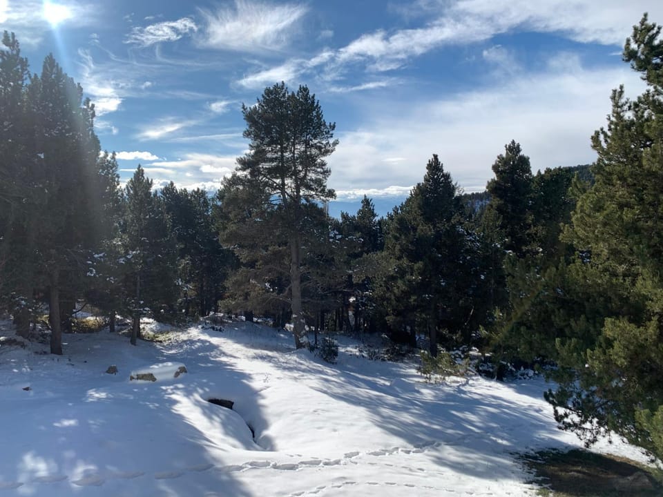 Nearby landmark, Day, Natural landscape, Winter, Mountain view
