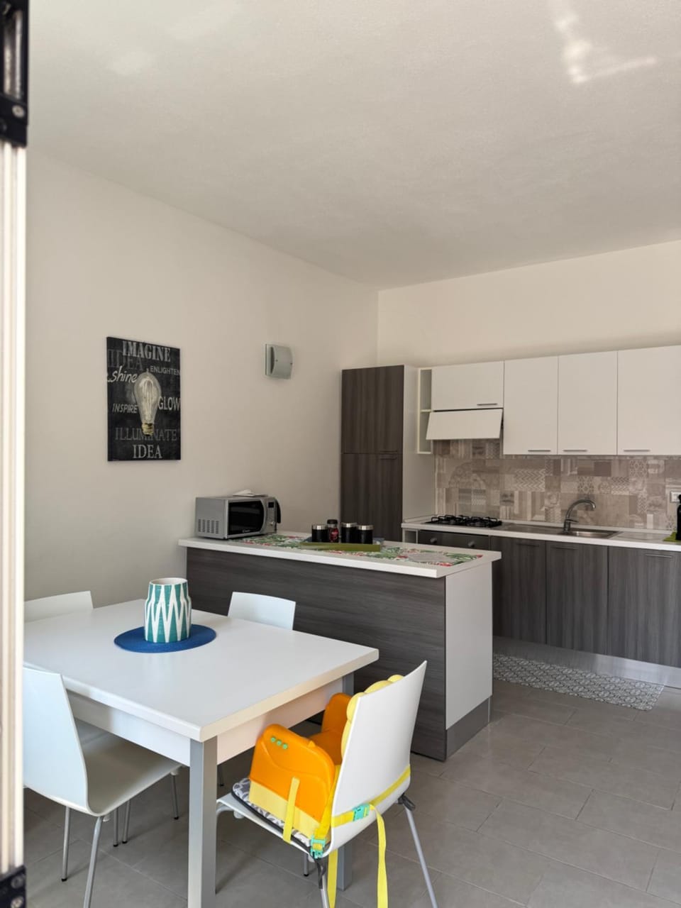 Kitchen or kitchenette