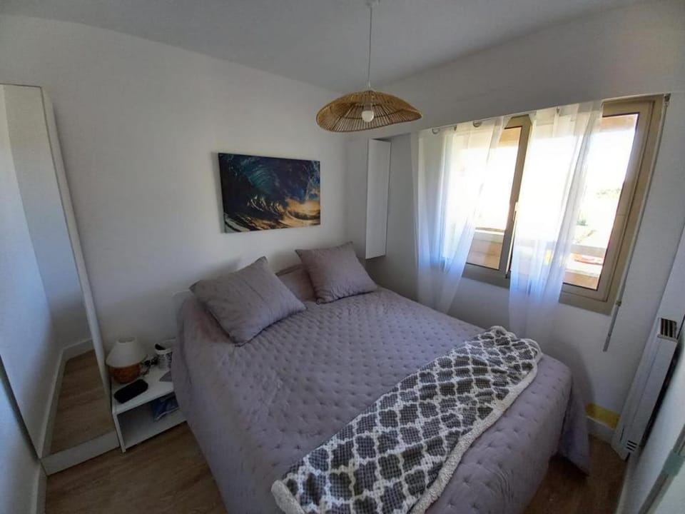 appartement vue sur mer Apartment in Six-Fours-les-Plages