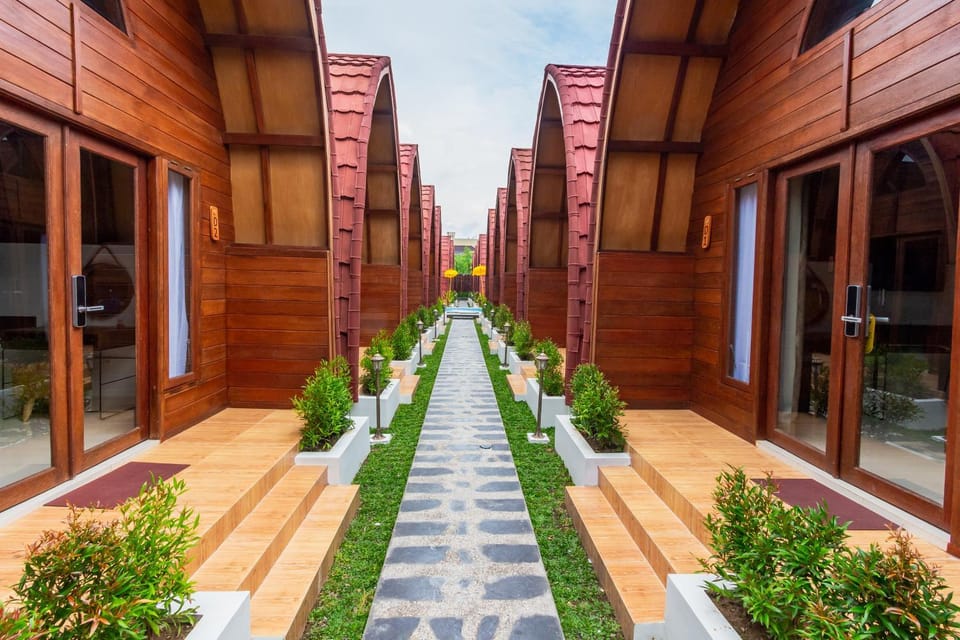 Facade/entrance, Garden