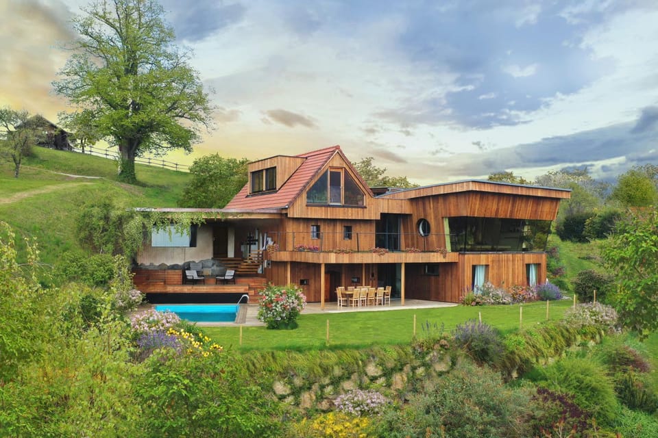 Property building, Garden, Swimming pool, Swimming pool