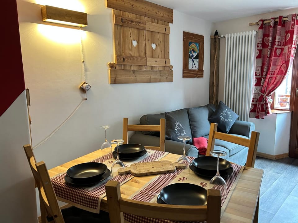 Maison Rongier Mountain apartment COGNE Centro Apartment in Cogne