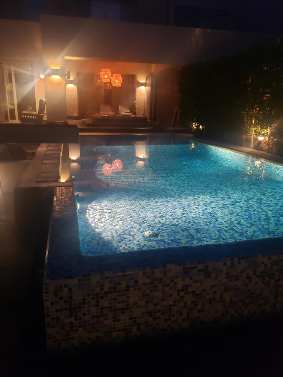 Swimming pool