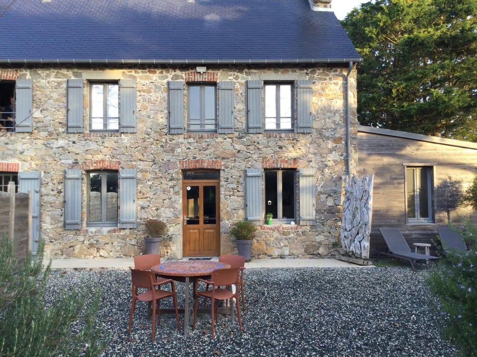 Patio, BBQ facilities