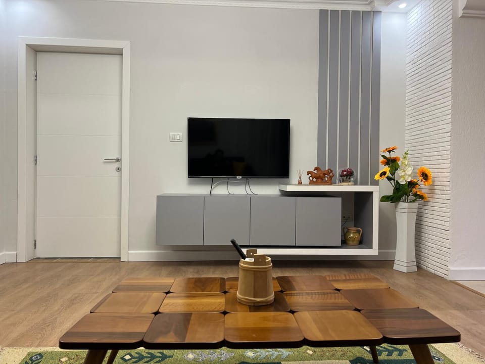 Communal lounge/ TV room, TV and multimedia