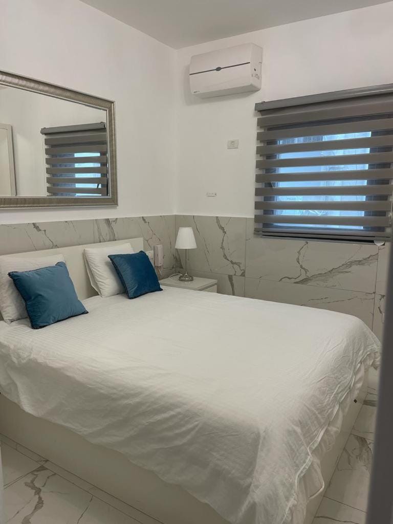 Best Apartment TEL AVIV CENTER 50Meters from the beach Apartment in Tel Aviv-Yafo