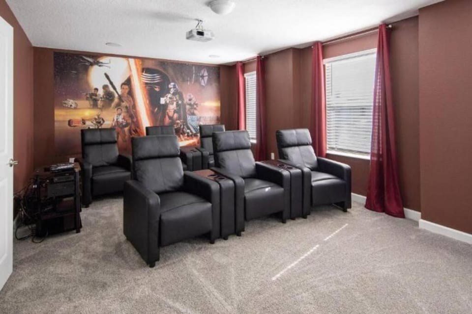 TV and multimedia, Seating area