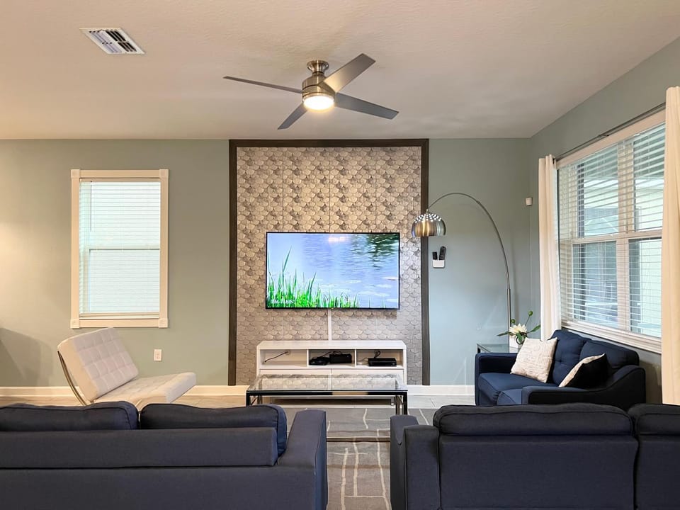 TV and multimedia, Living room, Seating area