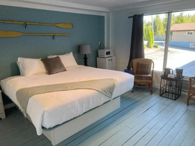 Kit Wat Motel & Marina Hotel in Sauble Beach