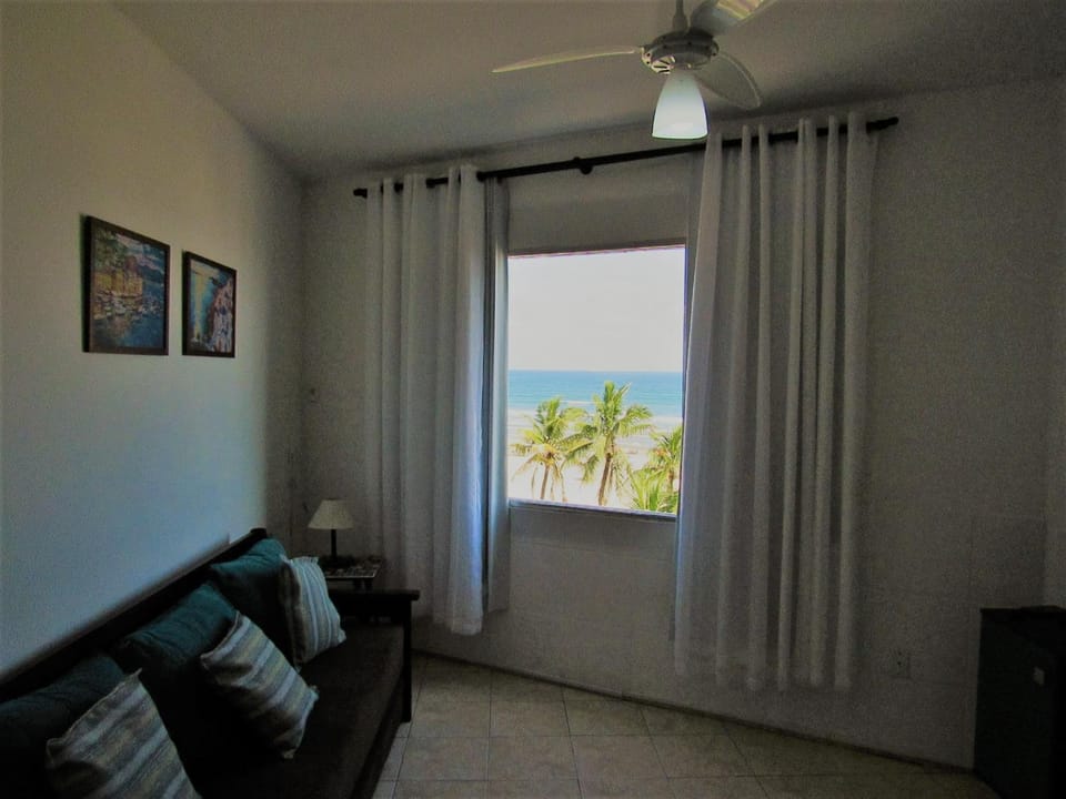 Communal lounge/ TV room, Seating area, Sea view