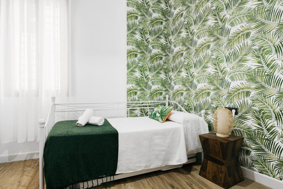 Day, Bedroom