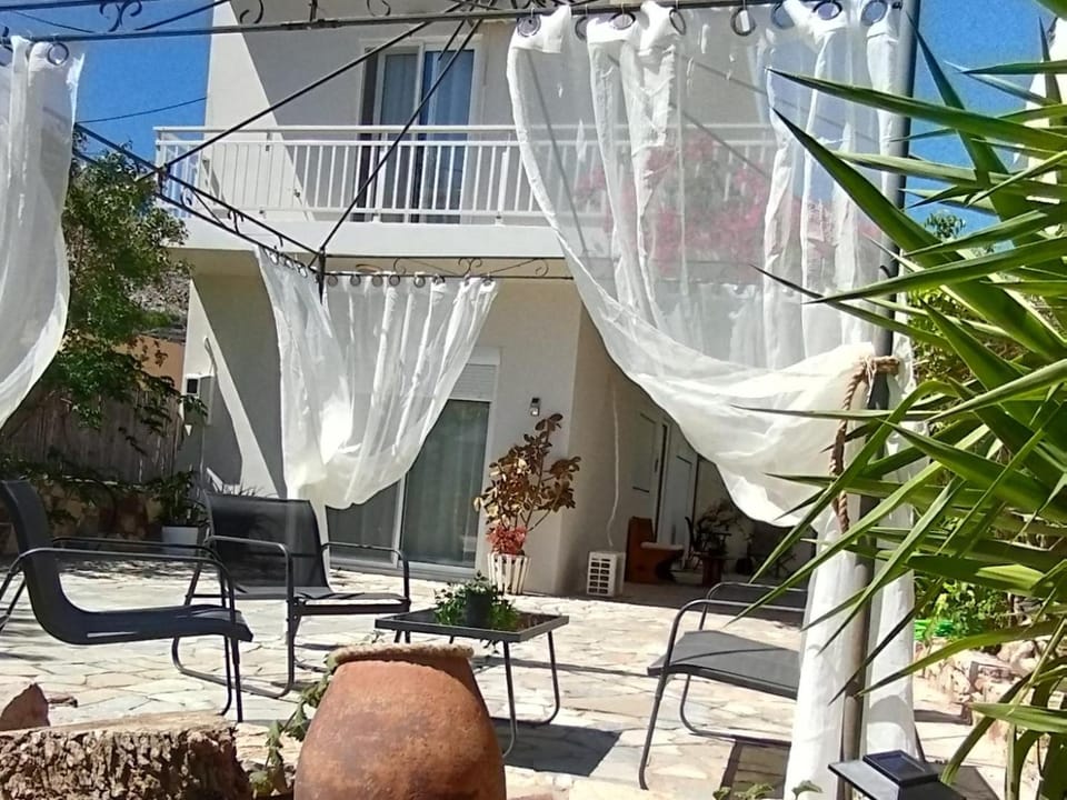 Property building, Garden view