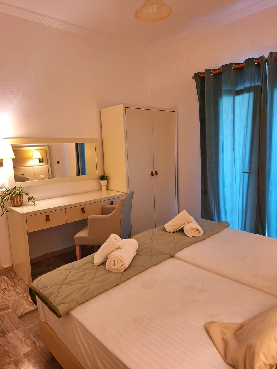 Bed, Photo of the whole room, Bedroom, towels, wardrobe