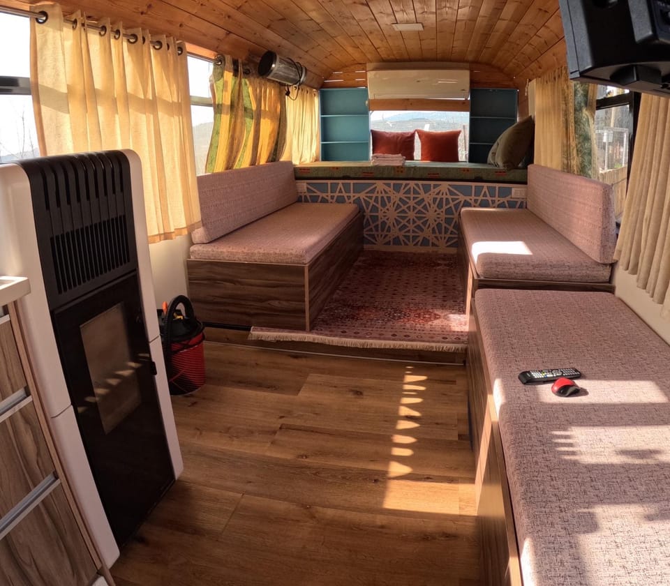 The Bus Apartment in North District