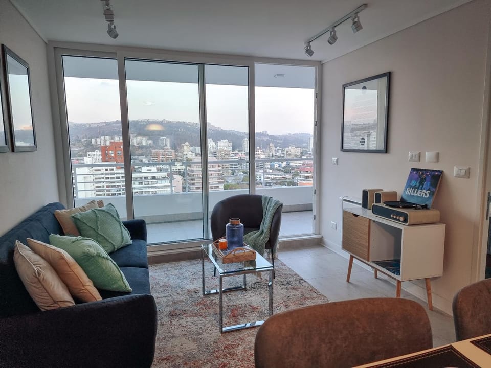 Living room, Seating area, hair dresser