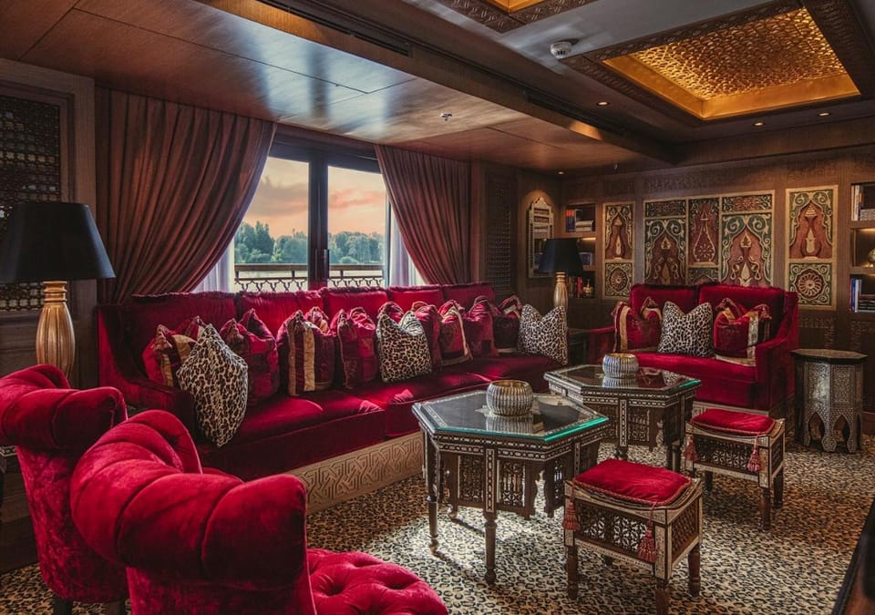 Lounge or bar