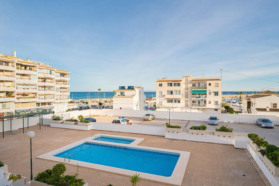 Property building, Swimming pool