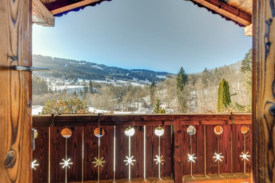 Balcony/Terrace, Mountain view