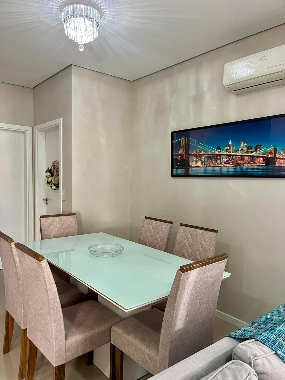 Apartamento novo em Palmas, climatizado e próximo à praia! Apartment in Florianopolis