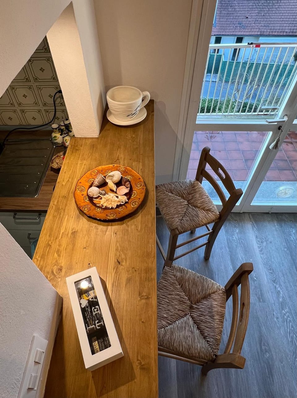 Living room, Seating area, Breakfast