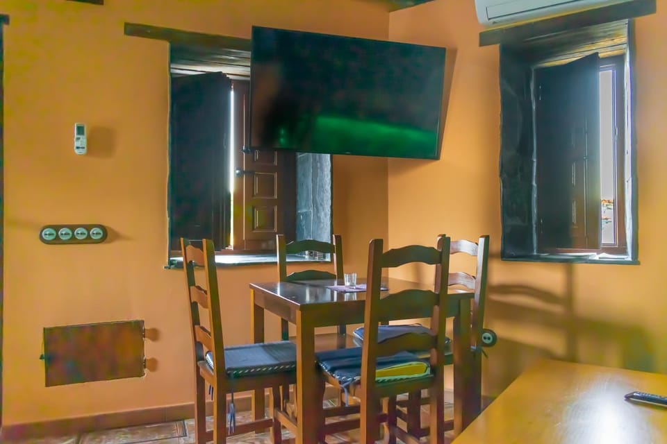 TV and multimedia, Dining area