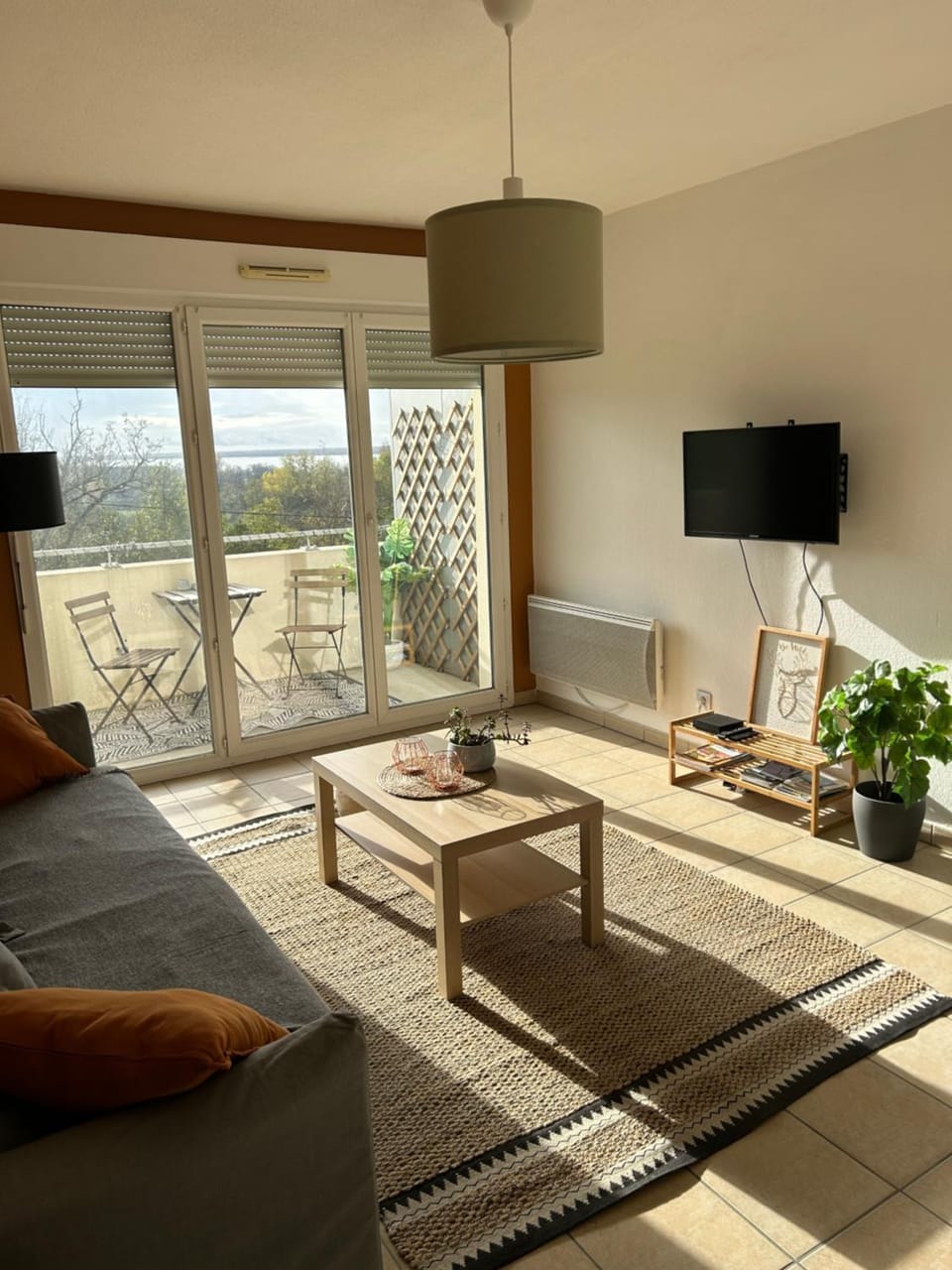 Appartement T2 avec balcon, lumineux, au calme. Apartment in Nouvelle-Aquitaine