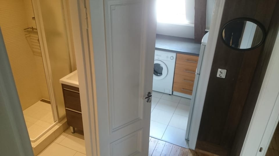 Bathroom, kitchen