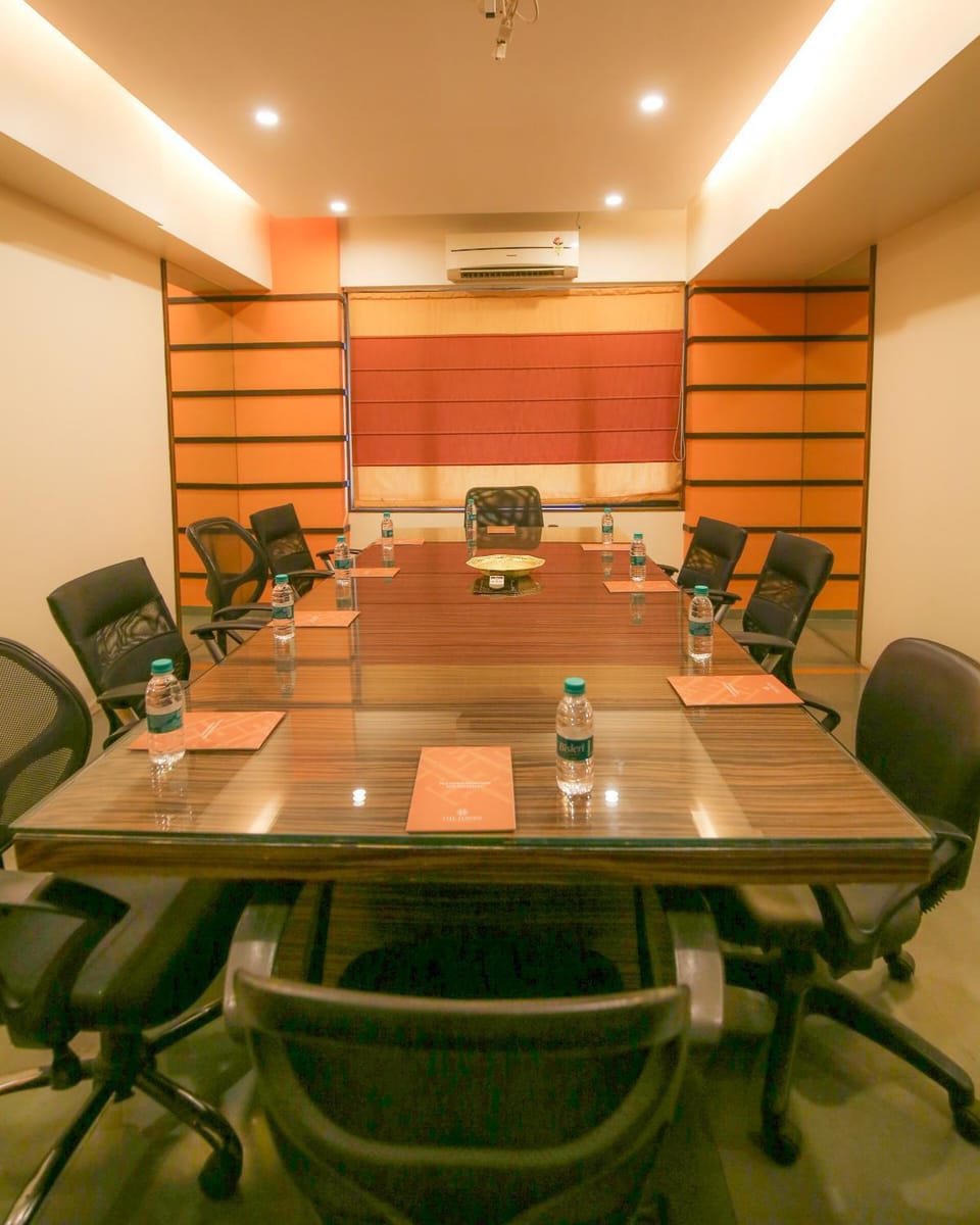 Meeting/conference room