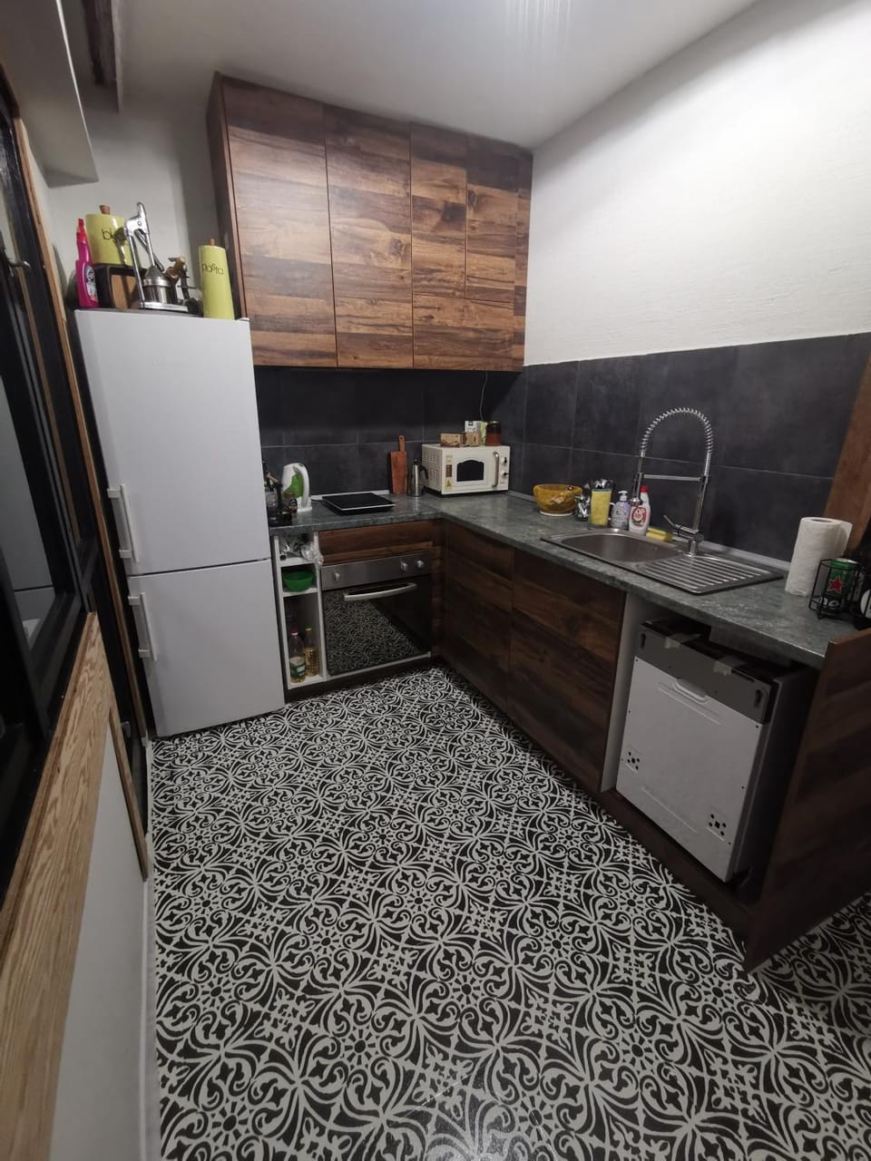 Homey art apartment next to Drujba lake Metro stations and bul.Tsarigradsko Shose Apartment in Sofia