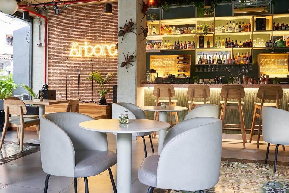 Restaurant/places to eat, Restaurant/places to eat