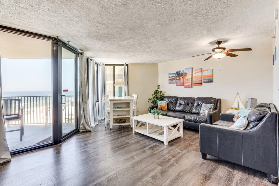 Beachfront Panama City Condo w/ Balcony + Views! House in Panama City Beach